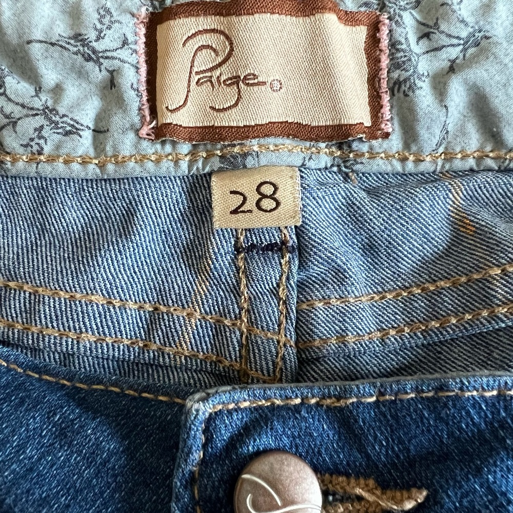 Paige Silver Lake Denim Medium Wash Shorts Size 28 - Picture 4 of 4